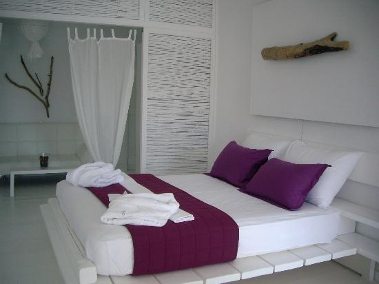 Salt Suites & Executive Rooms Pollonia Esterno foto